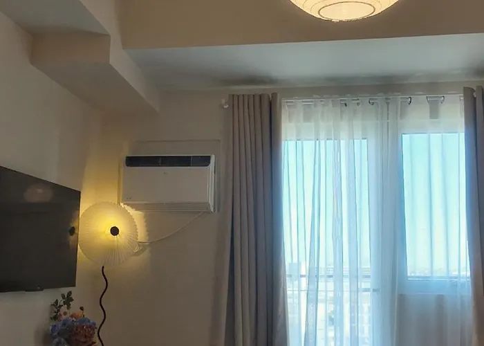 Apartment Stylish Makati With Pool Near Airport & Bgc