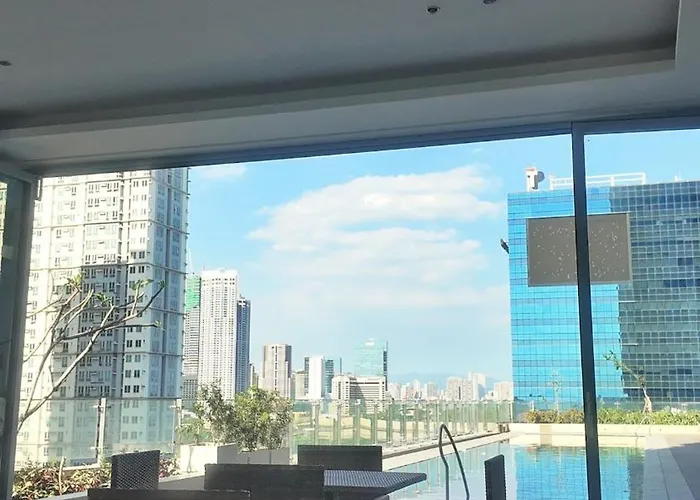 Apartment Stylish Makati With Pool Near Airport & Bgc *
