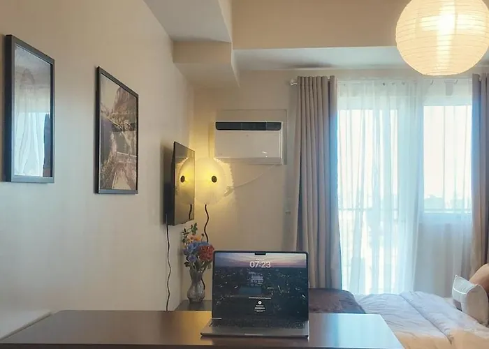 Apartment Stylish Makati With Pool Near Airport & Bgc *